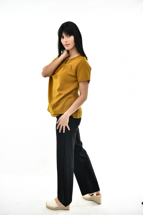 Bluza cu maneca scurta si un nasture - Negru [3]
