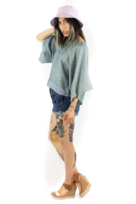 Bluza scurta cu print oriental - Aquamarin [5]