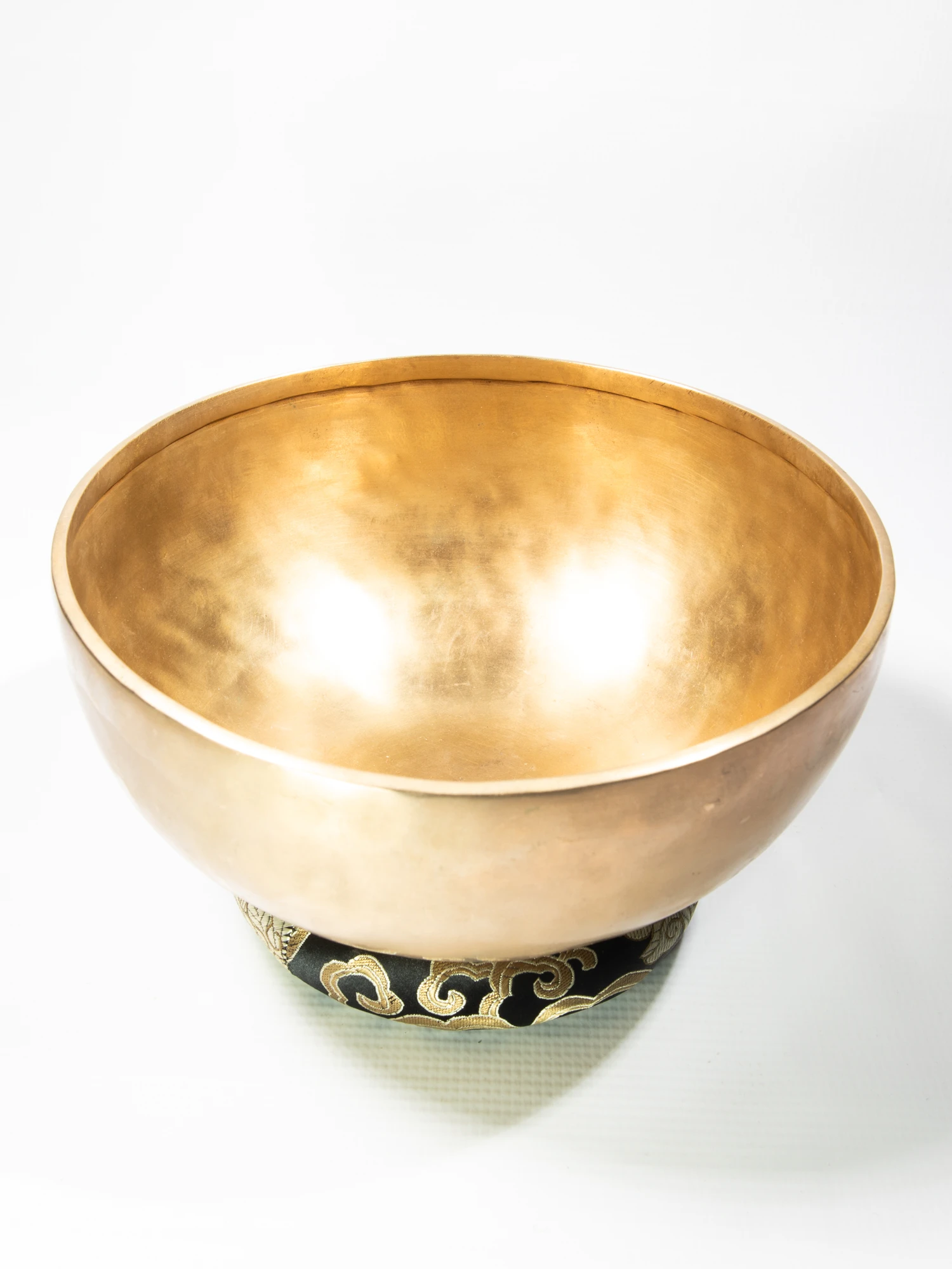 Singing Bowl Tibetan Autentic Forjat manual – DIM, 21,5 cm, 1,301 kg [1]