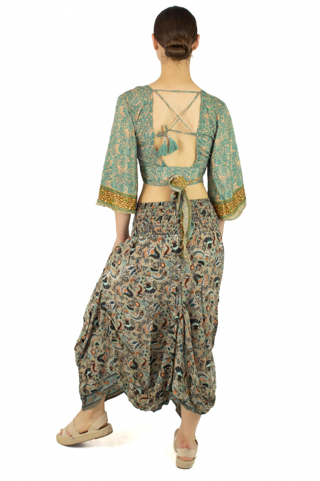Fusta asimetrica din material fluid cu print floral - Model 10 [4]