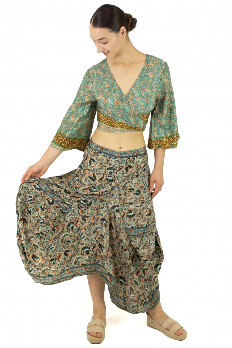 Fusta asimetrica din material fluid cu print floral - Model 10 [5]