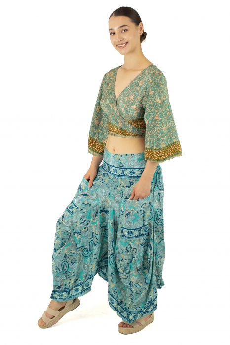 Fusta asimetrica din material fluid cu print floral - Model 12 [3]