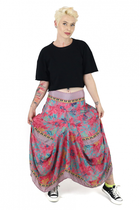 Fusta asimetrica din material fluid cu print floral - Model 13 [2]