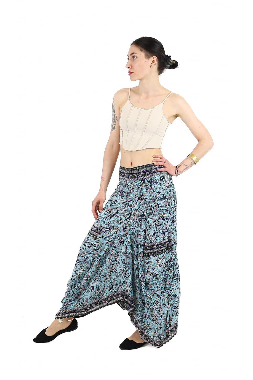 Fusta asimetrica din material fluid cu print floral - Model 47 [3]