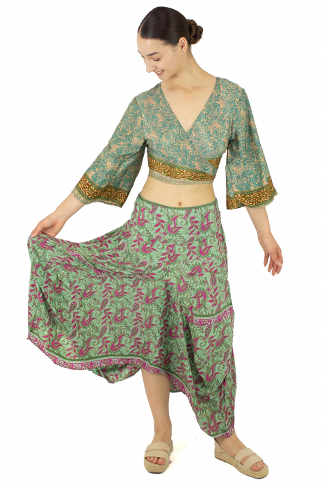 Fusta asimetrica din material fluid cu print floral - Model 6 [6]