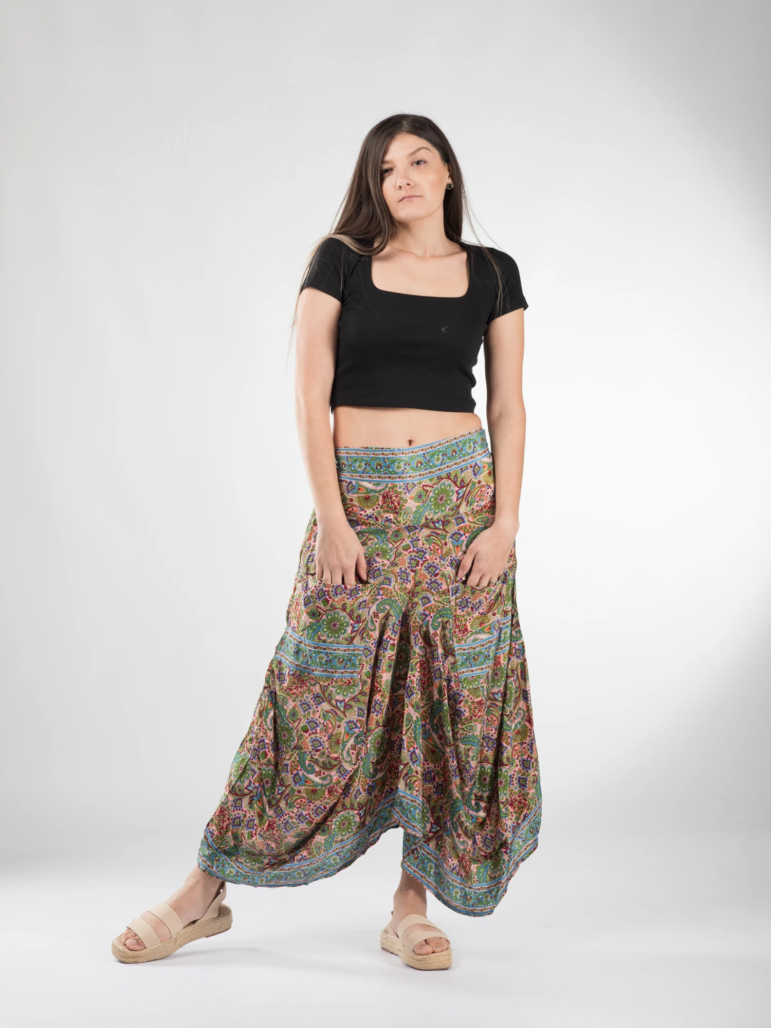 Fusta asimetrica din material fluid cu print floral - Model 67 [2]