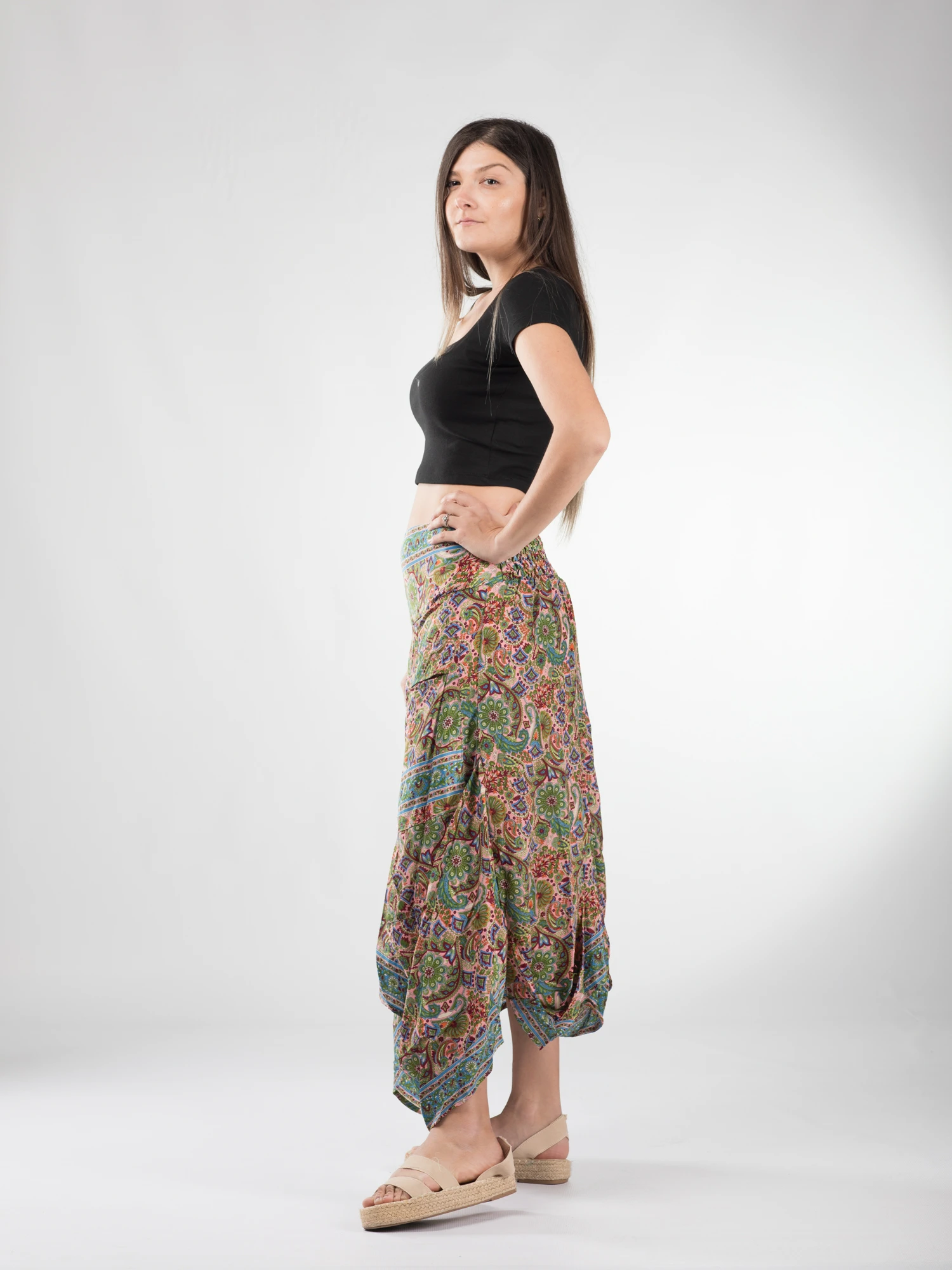 Fusta asimetrica din material fluid cu print floral - Model 67 [3]