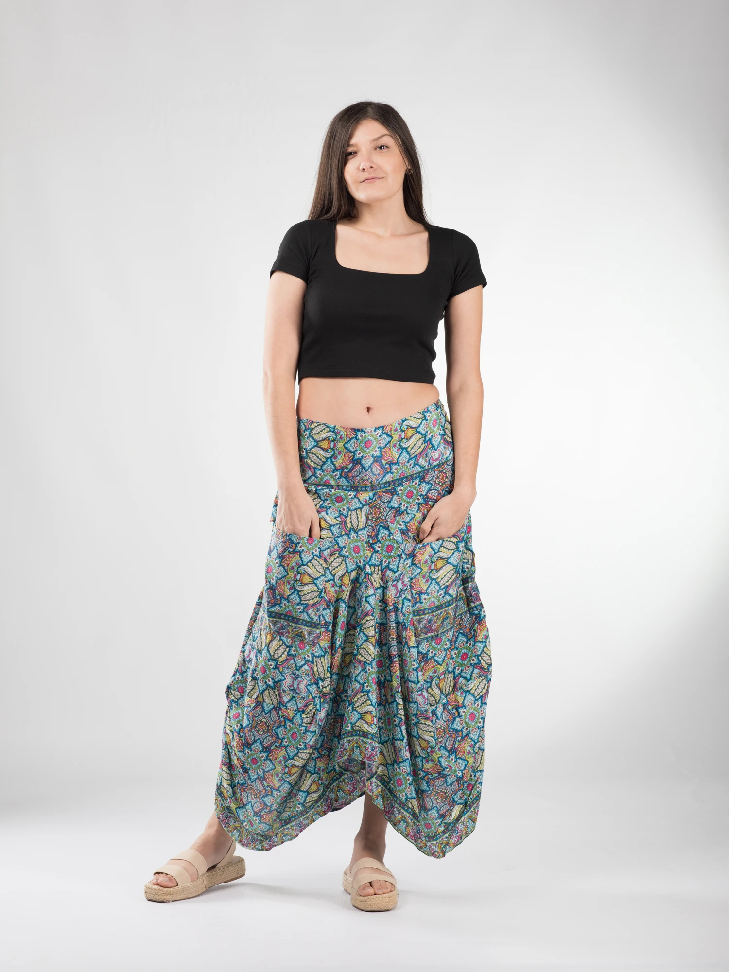 Fusta asimetrica din material fluid cu print floral - Model 67 [2]