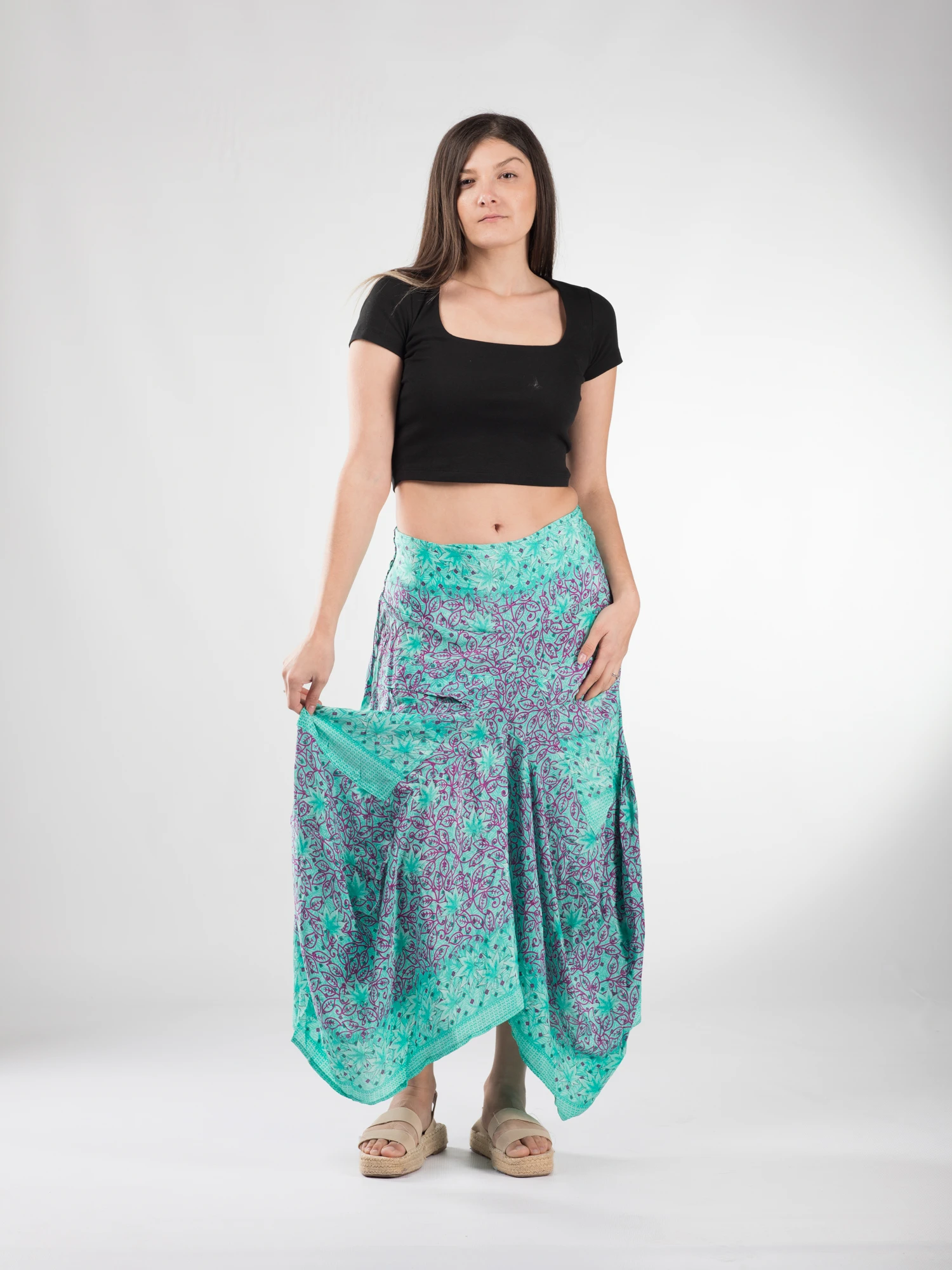 Fusta asimetrica din material fluid cu print floral - Model 68 [2]