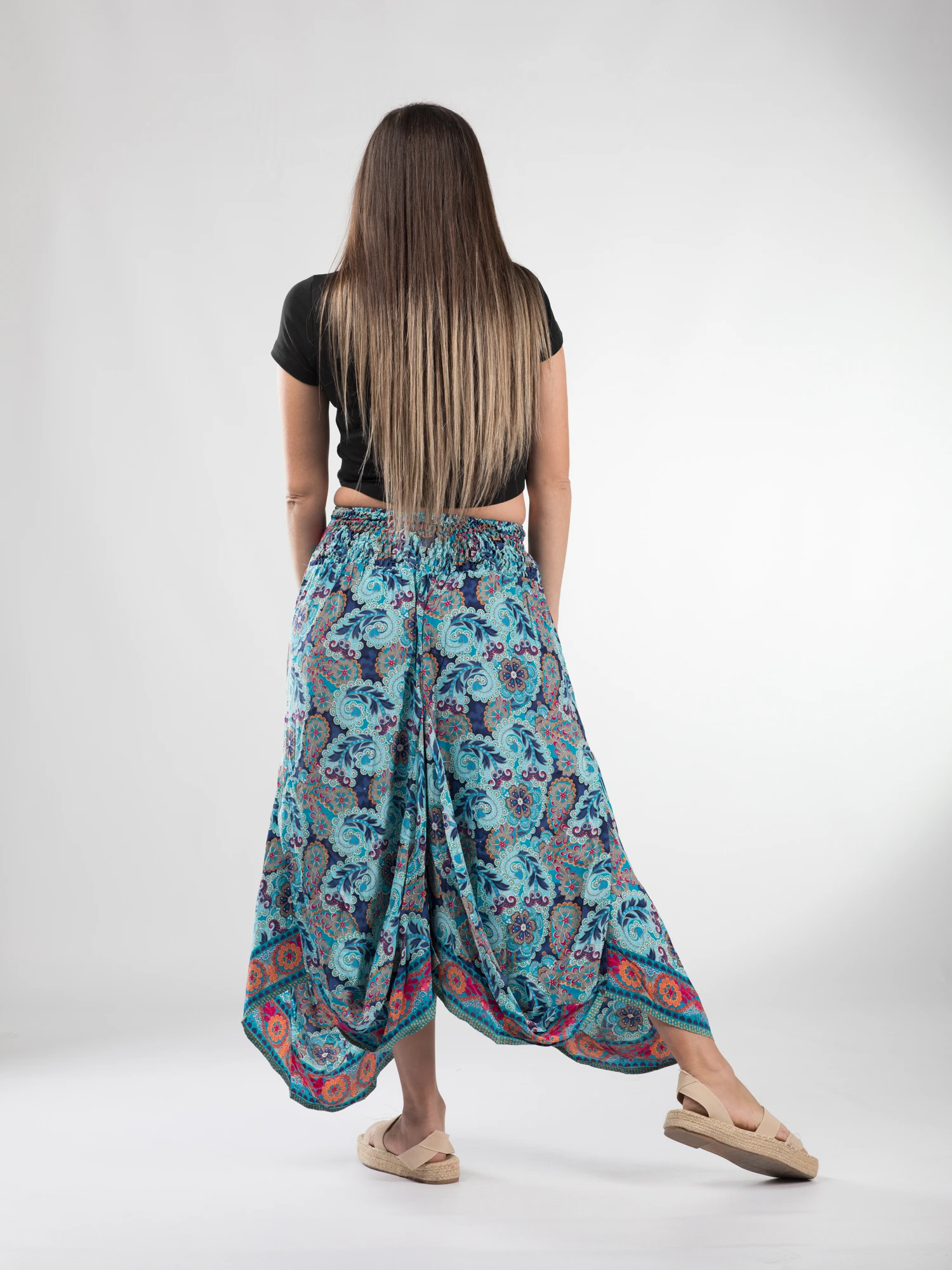 Fusta asimetrica din material fluid cu print floral - Model 73 [3]