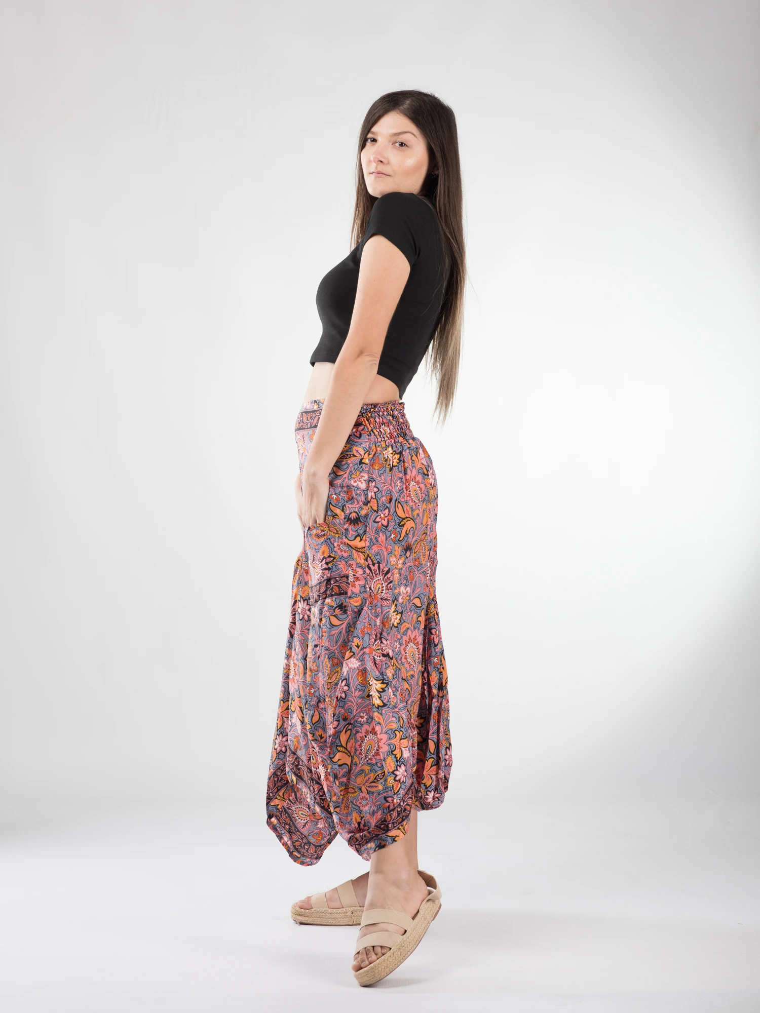 Fusta asimetrica din material fluid cu print floral - Model 74 [3]