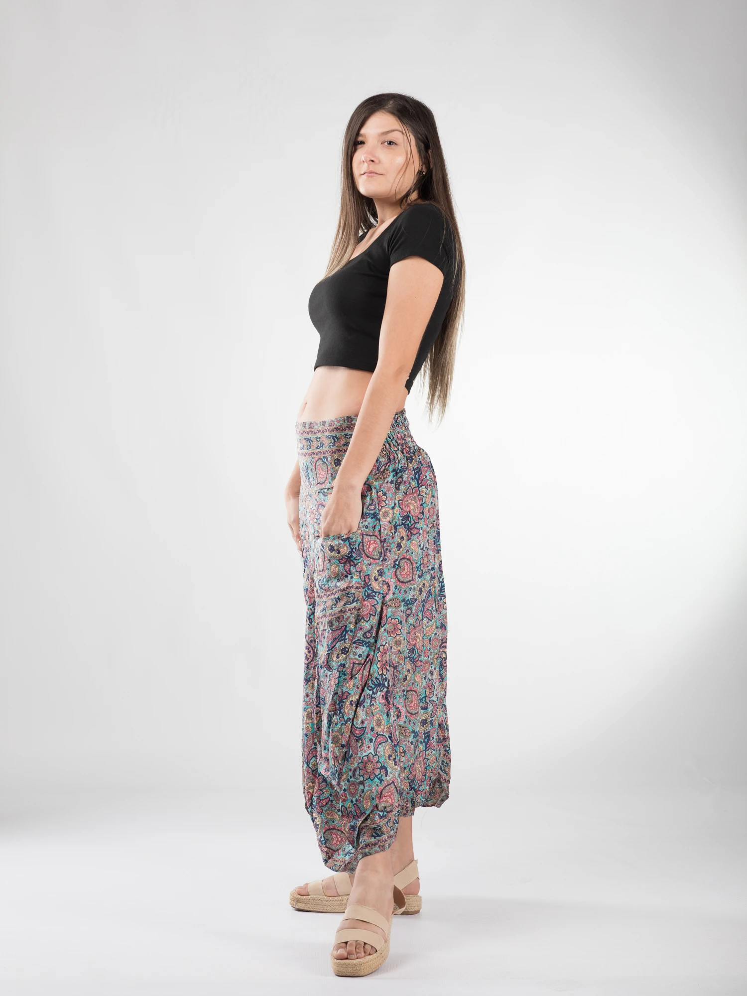 Fusta asimetrica din material fluid cu print floral - Model 76 [3]