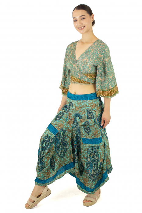 Fusta asimetrica din material fluid cu print floral - Model 8 [3]