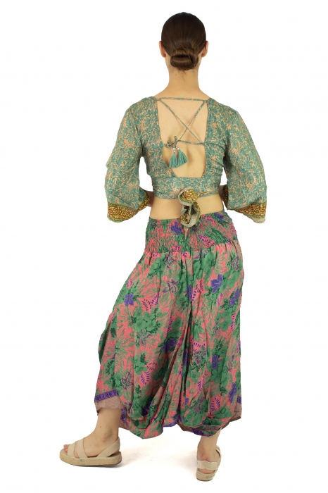 Fusta asimetrica din material fluid cu print floral - Model 9 [4]