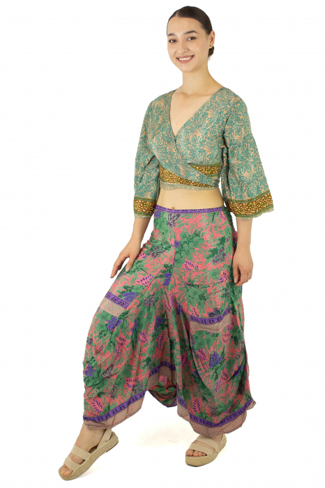 Fusta asimetrica din material fluid cu print floral - Model 9 [3]