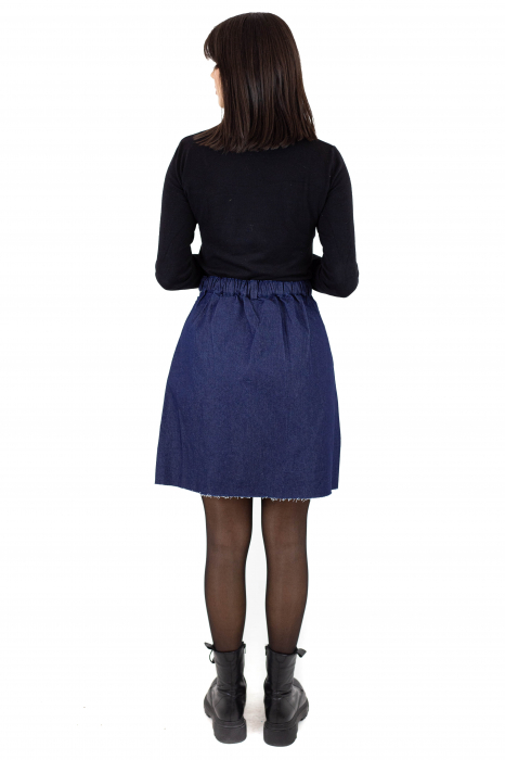 Fusta denim cu motive florale [7]