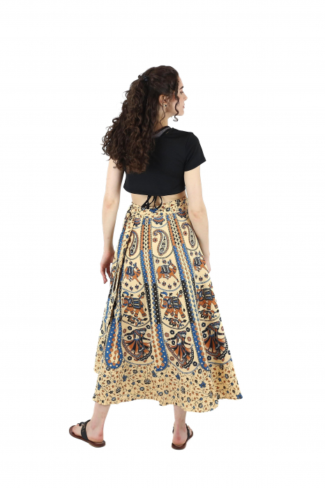 Fusta din bumbac cu croi wrap si motive hinduse - Crem [4]