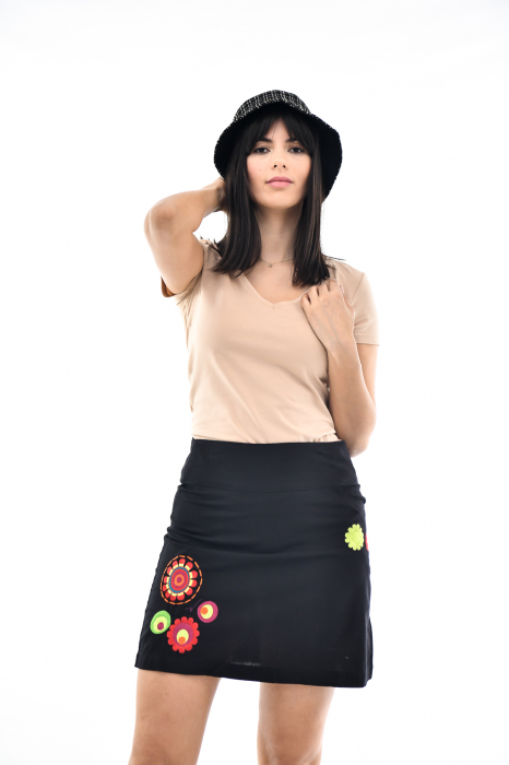 Fusta scurta cu broderie - Negru [4]