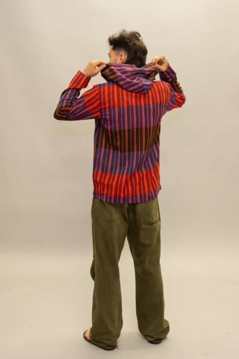 Hanorac subțire din bumbac cu croi lejer și dungi colorate- Multicolor 1 [4]