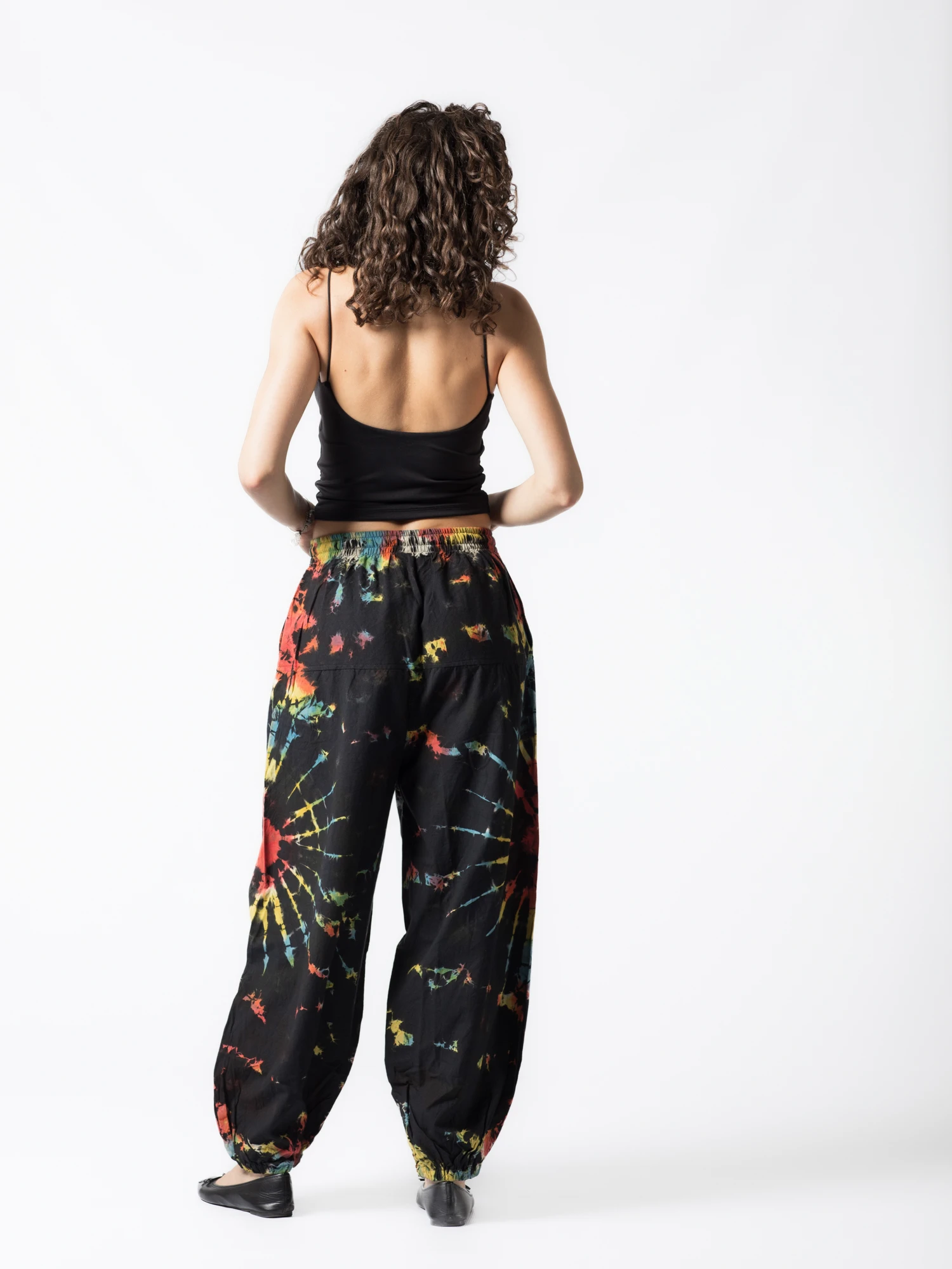 Pantaloni Baggy din bumbac cu buzunare laterale și șnur în talie - Tie Dye [5]