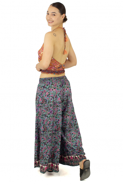 Pantaloni cu croi lejer din material fluid si fir auriu - Model 12 [5]