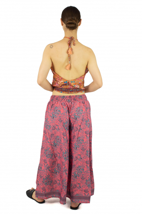 Pantaloni cu croi lejer din material fluid si fir auriu - Model 12 [4]