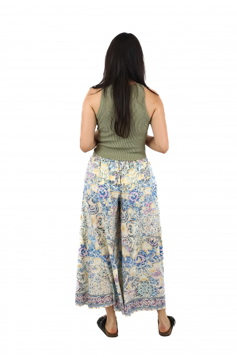 Pantaloni cu croi lejer din material fluid si fir auriu - Model 12 [5]