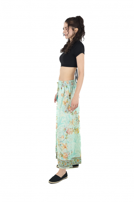 Pantaloni cu croi lejer din material fluid si fir auriu - Model 15 [4]