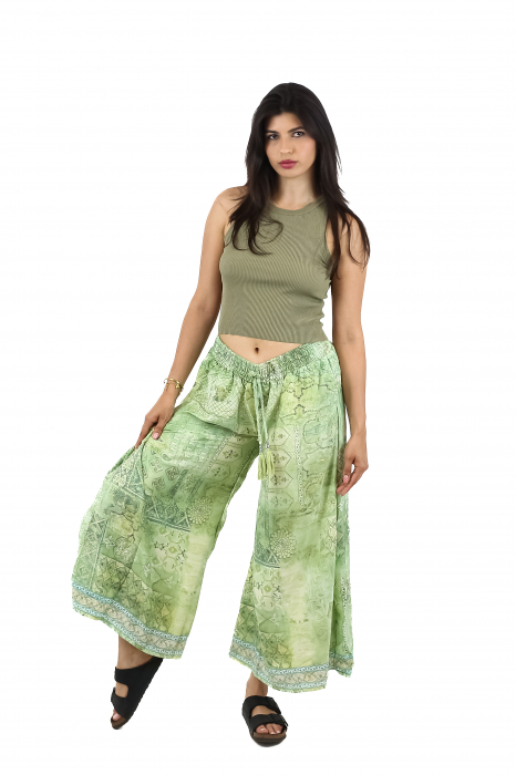 Pantaloni cu croi lejer din material fluid si fir auriu - Model 12 [4]
