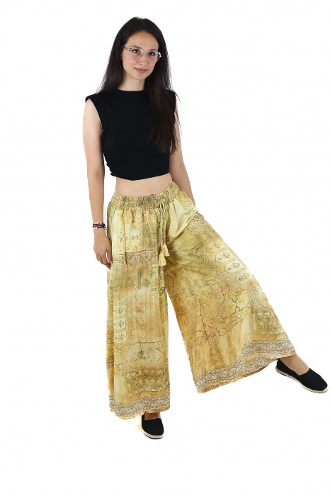 Pantaloni cu croi lejer din material fluid si fir auriu - Model 23 [3]