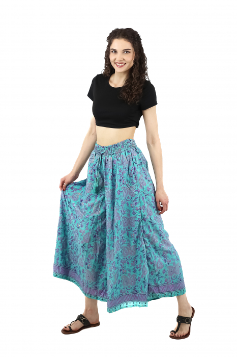 Pantaloni cu croi lejer din material fluid si fir auriu - Model 12 [3]