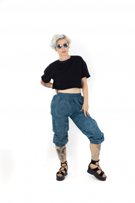 Pantaloni cu print Mandala all over- Petrol [5]