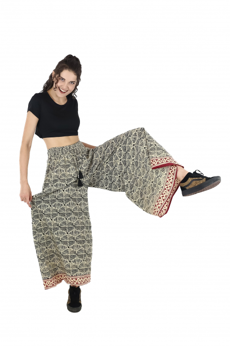 Pantaloni din bumbac evazati cu elastic si snur in talie - Model 10 [3]