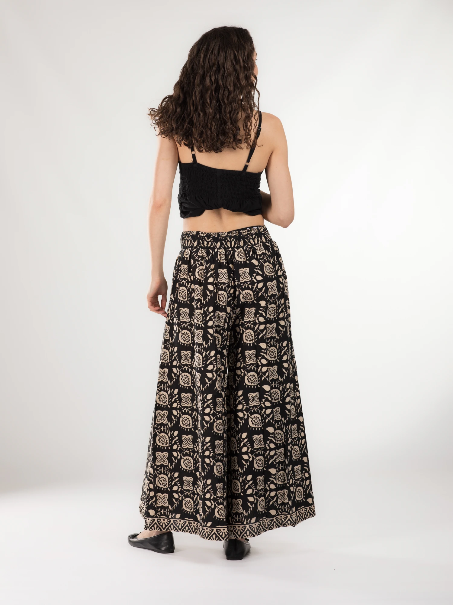 Pantaloni din bumbac evazati cu elastic si snur in talie - Model 15 [4]