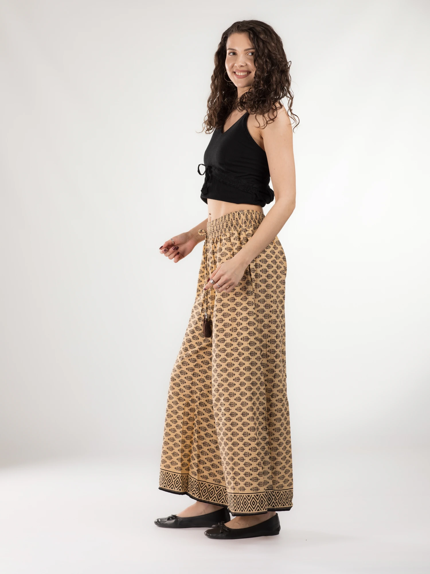 Pantaloni din bumbac evazati cu elastic si snur in talie - Model 16 [3]