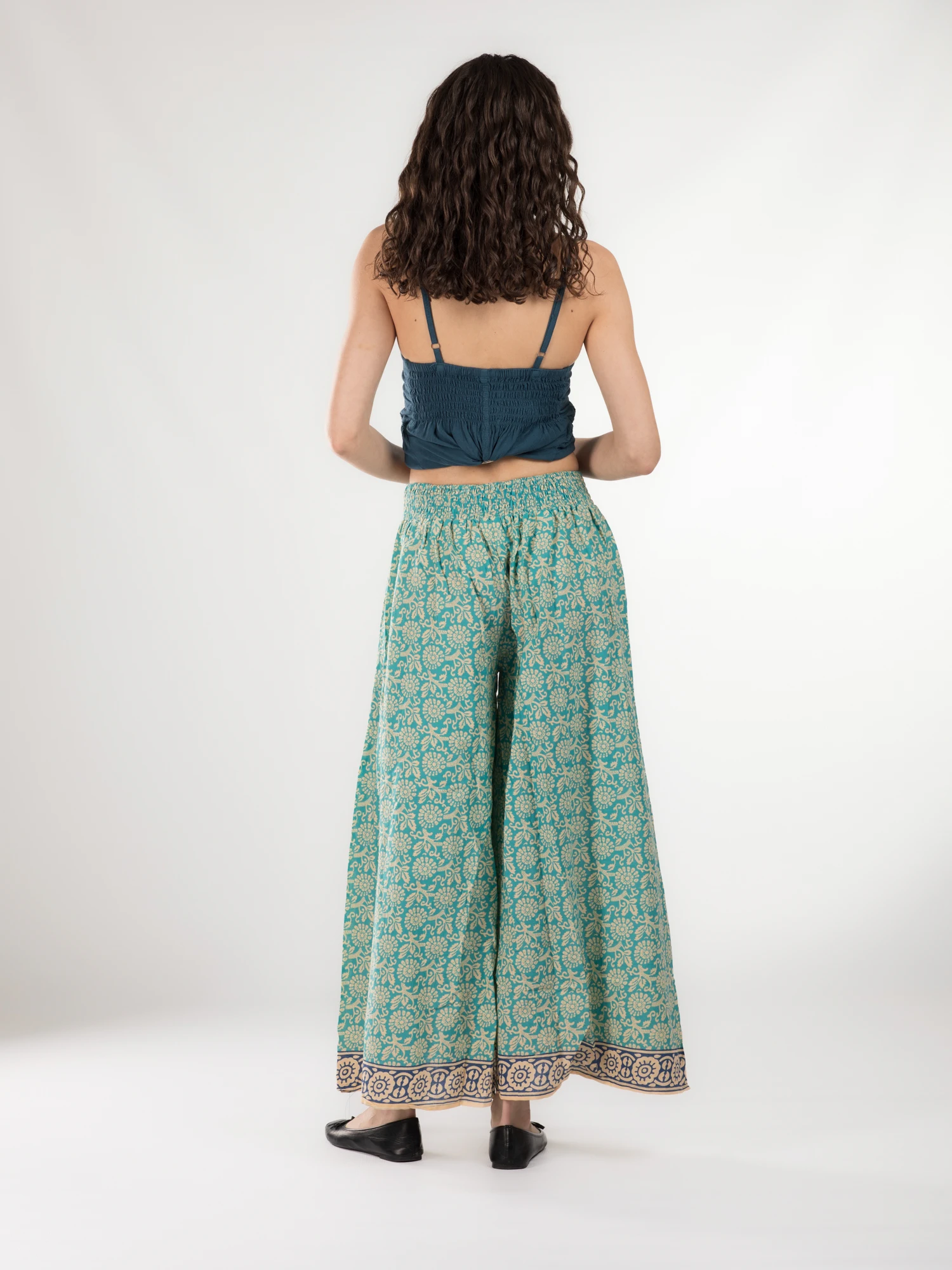 Pantaloni din bumbac evazati cu elastic si snur in talie - Model 19 [4]