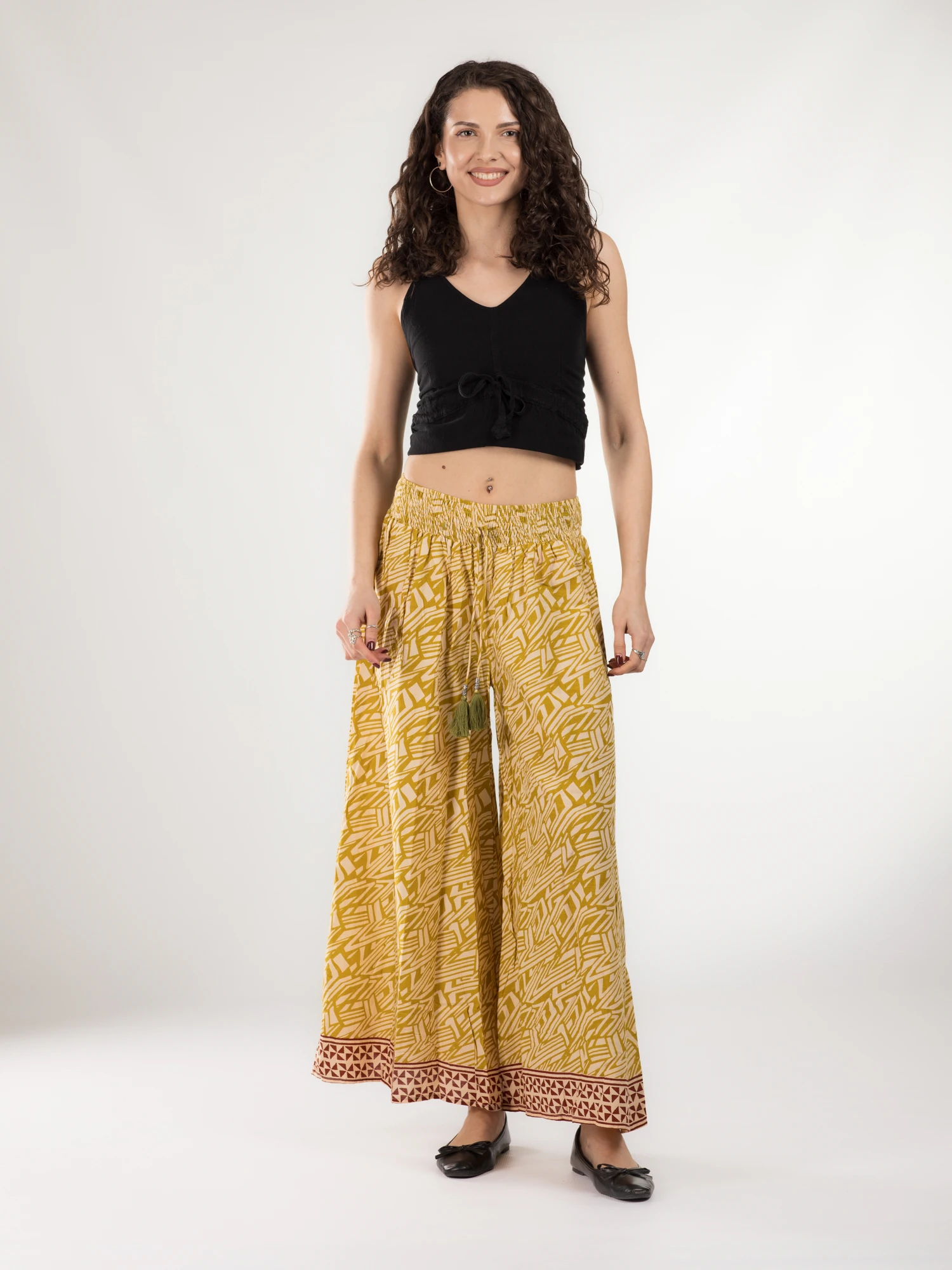 Pantaloni din bumbac evazati cu elastic si snur in talie - Model 20 [2]