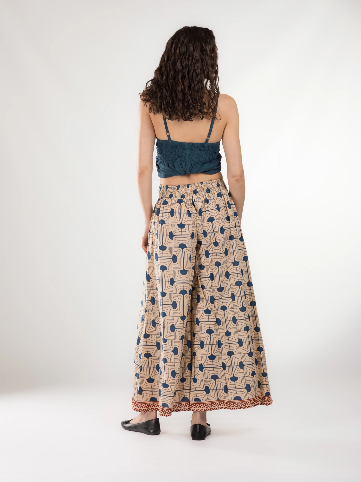 Pantaloni din bumbac evazati cu elastic si snur in talie - Model 21 [4]