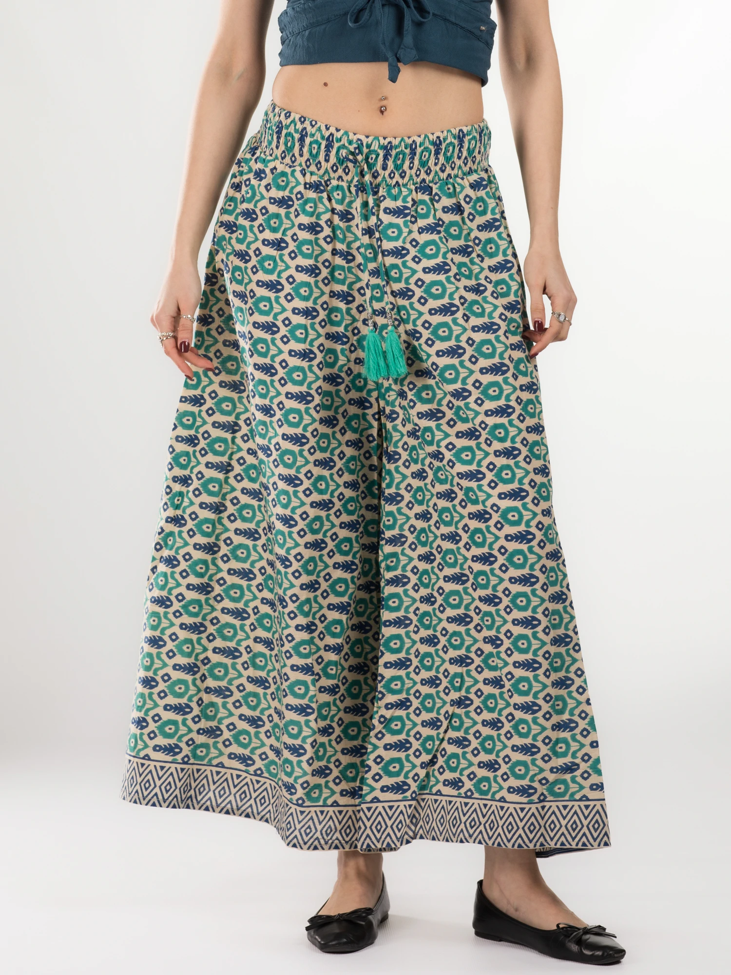 Pantaloni din bumbac evazati cu elastic si snur in talie - Model 23 [2]