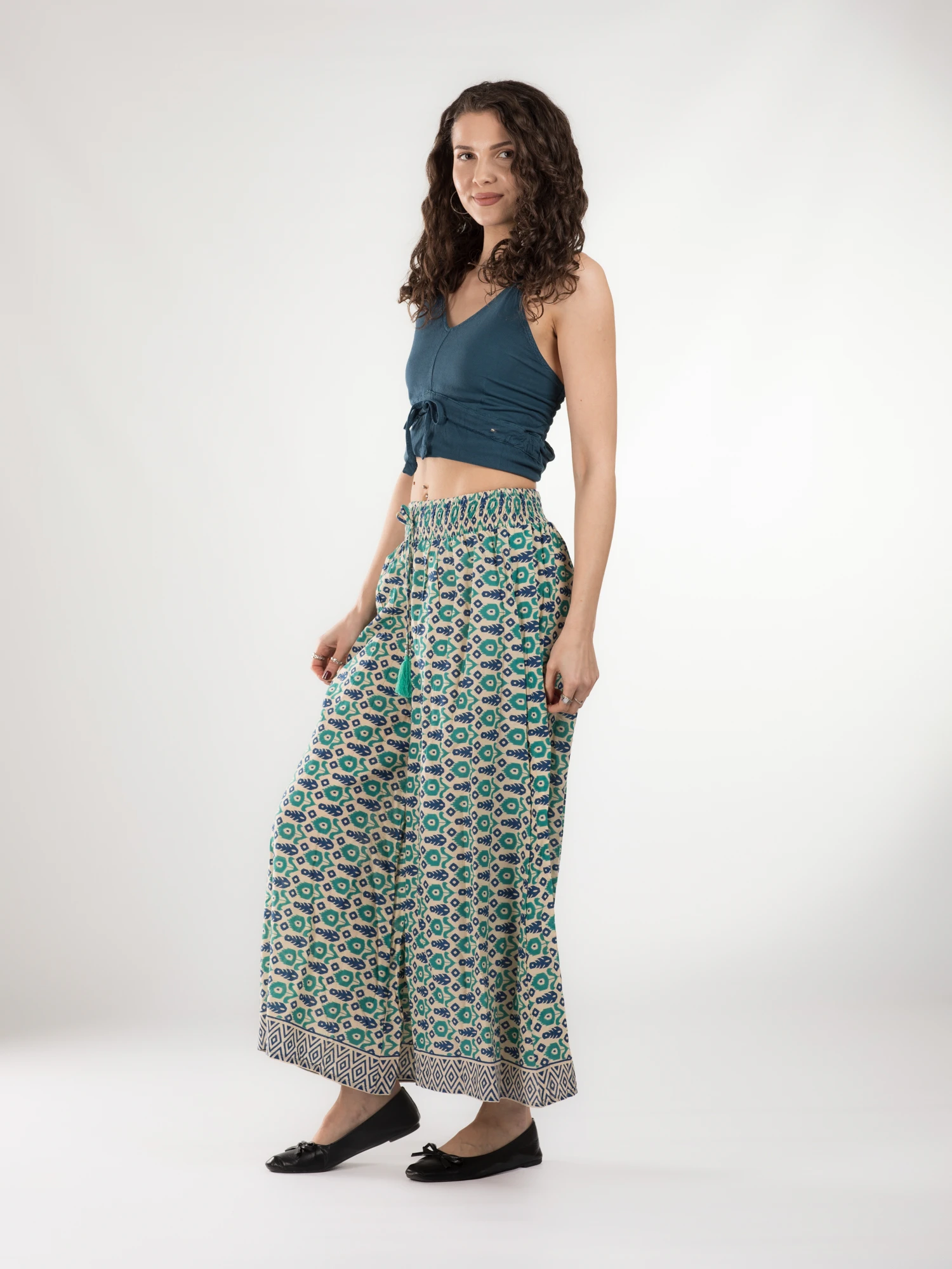 Pantaloni din bumbac evazati cu elastic si snur in talie - Model 23 [3]