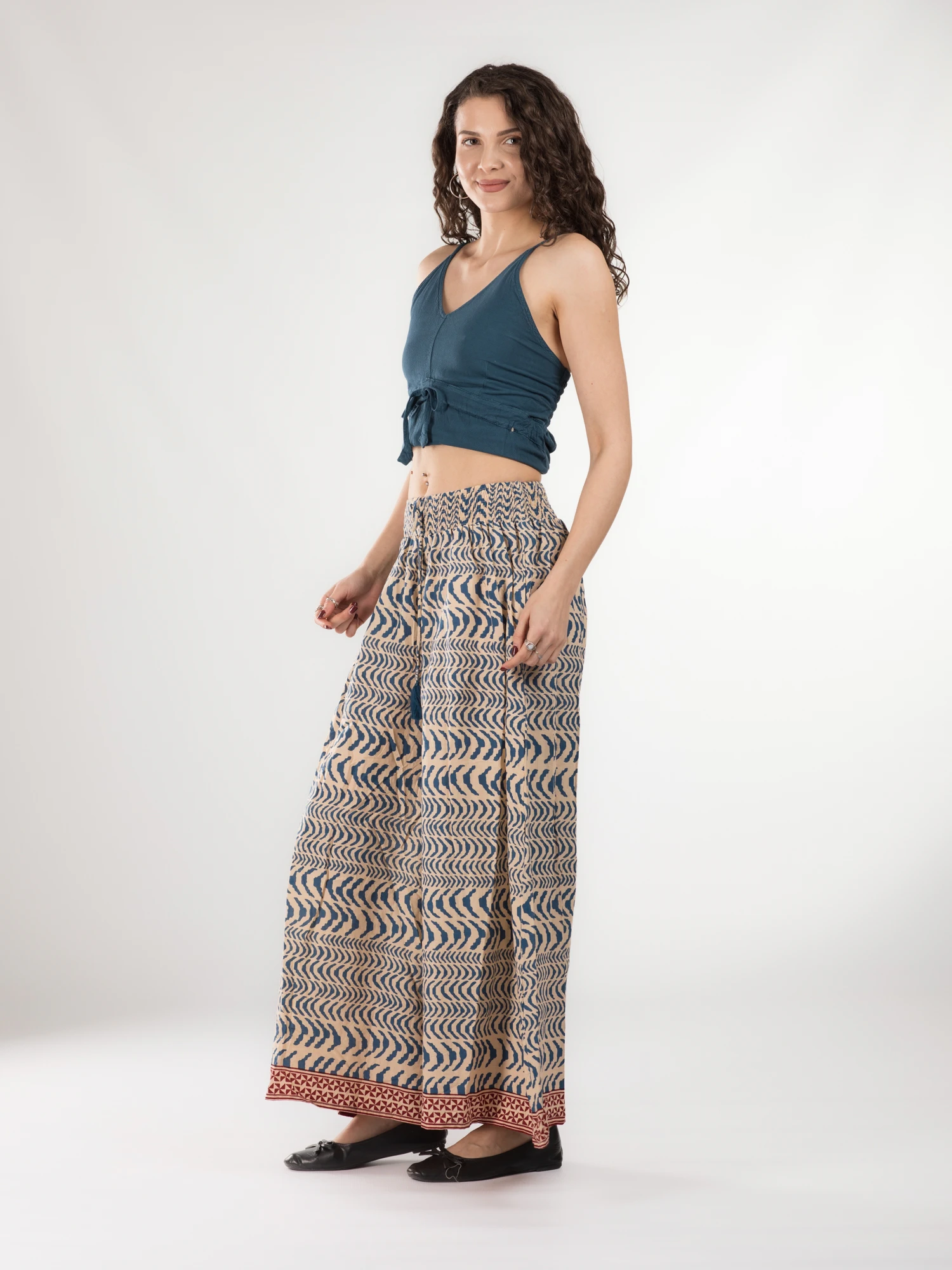 Pantaloni din bumbac evazati cu elastic si snur in talie - Model 24 [3]