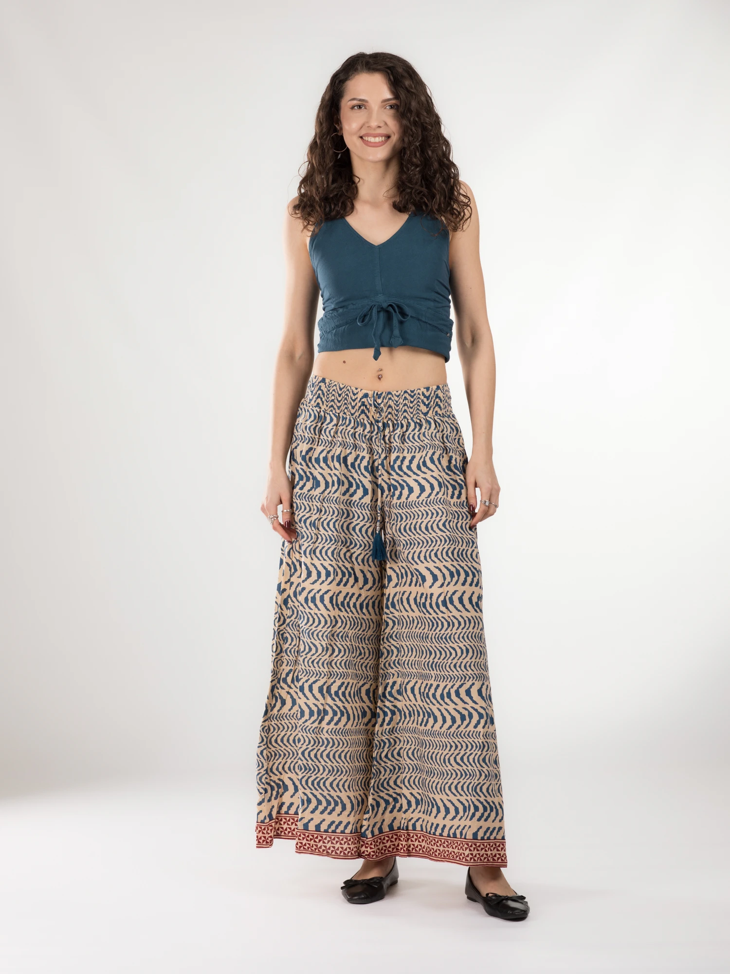 Pantaloni din bumbac evazati cu elastic si snur in talie - Model 24 [2]