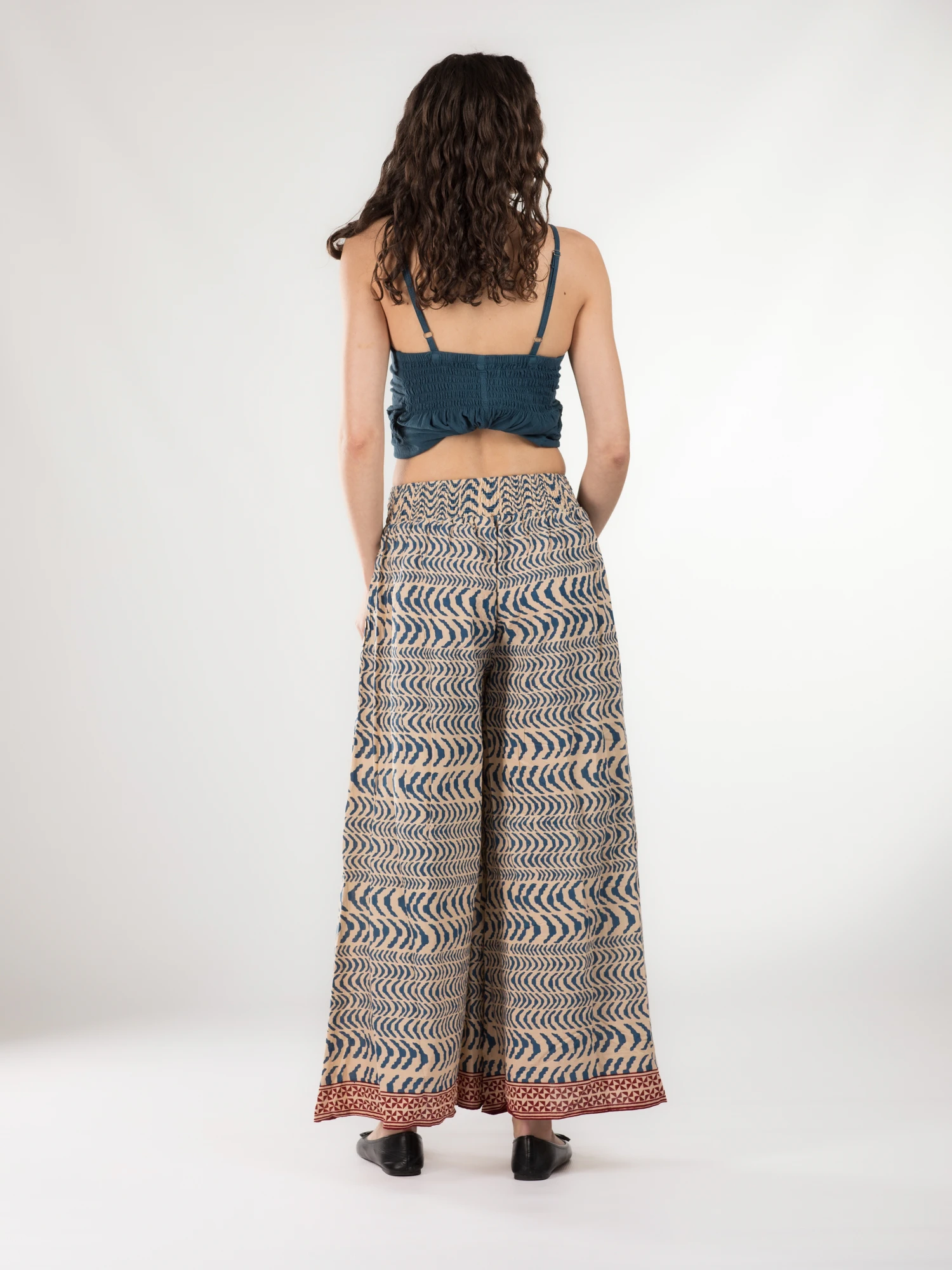 Pantaloni din bumbac evazati cu elastic si snur in talie - Model 24 [4]