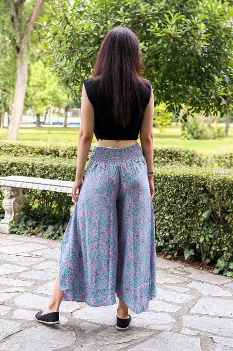 Pantaloni din material fluid petrecuti cu print floral - Model 16 [4]
