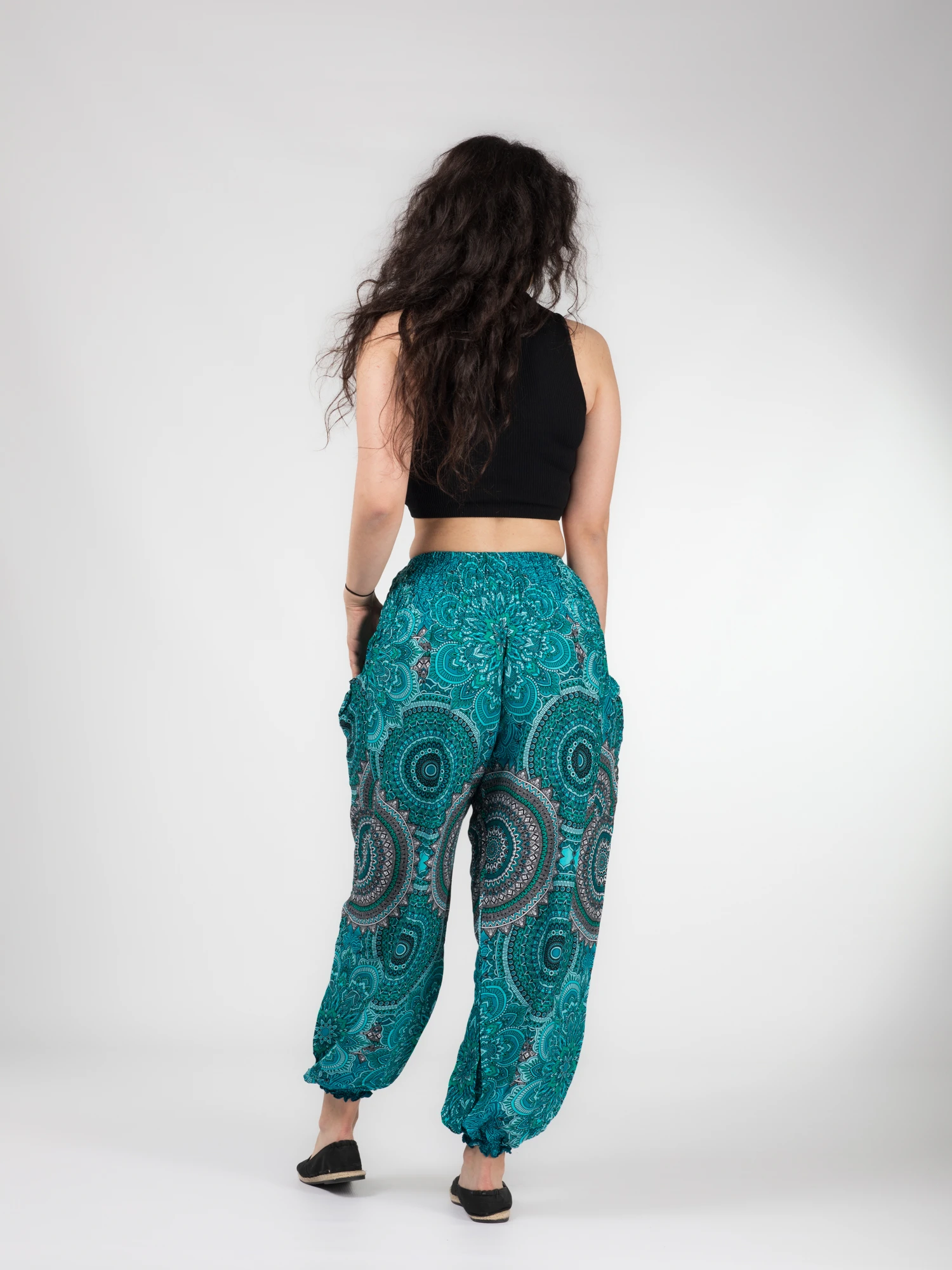 Pantaloni Jasmine cu print floral și mandala all over - Roșu [4]