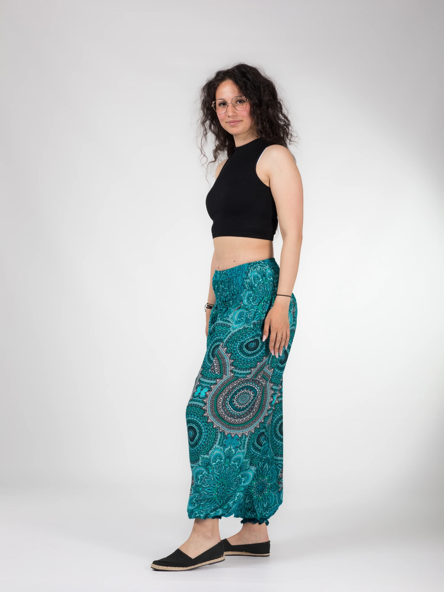 Pantaloni Jasmine cu print floral și mandala all over - Roșu [3]
