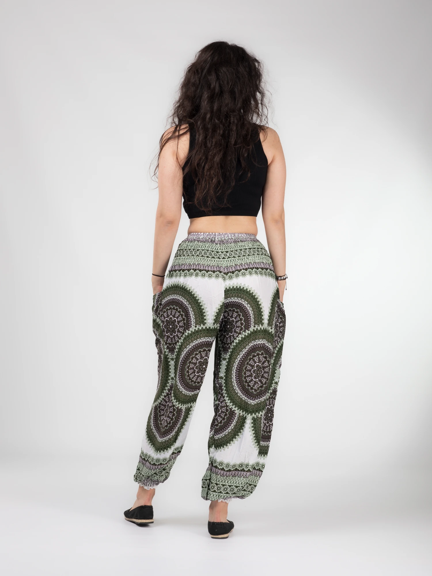 Pantaloni Jasmine cu print floral și motive mandala - Maro [6]