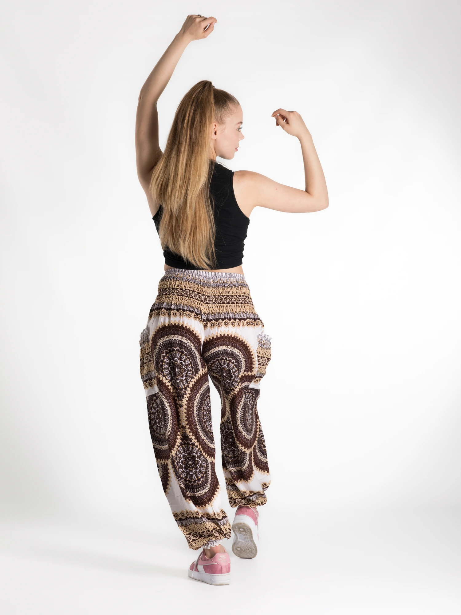 Pantaloni Jasmine cu print floral și motive mandala - Maro [8]