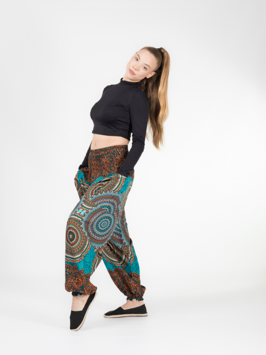 Pantaloni Jasmine cu print mandala și motive florale [6]