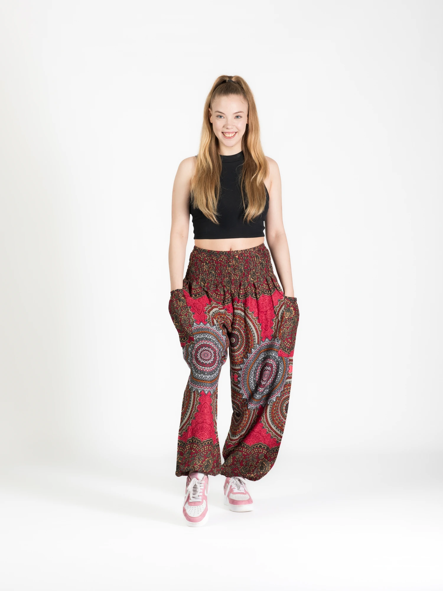 Pantaloni Jasmine cu print mandala și motive florale [7]